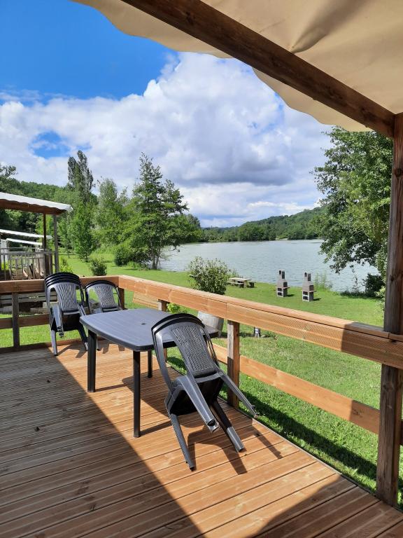 Camping du Lac de Néguenou