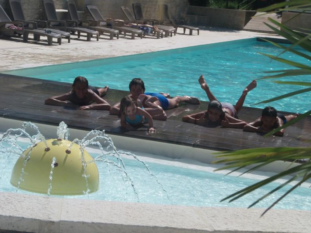 Camping Les Sources***