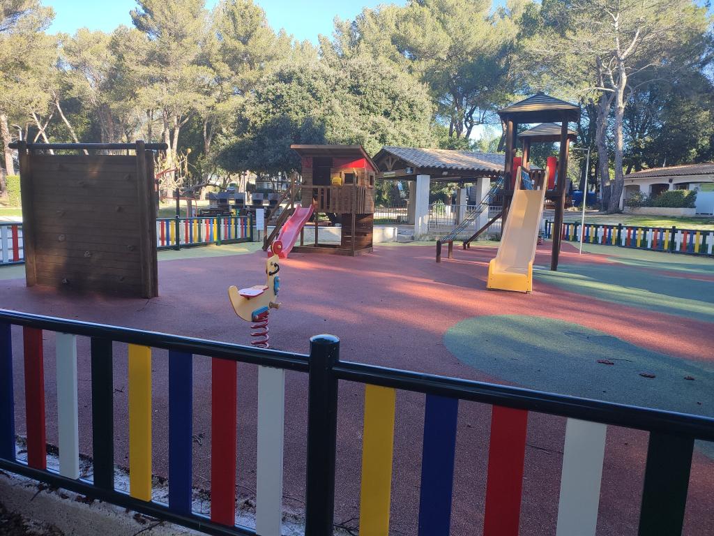 Camping Les Grands Pins