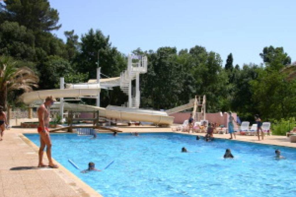 Camping Vert Gapeau****