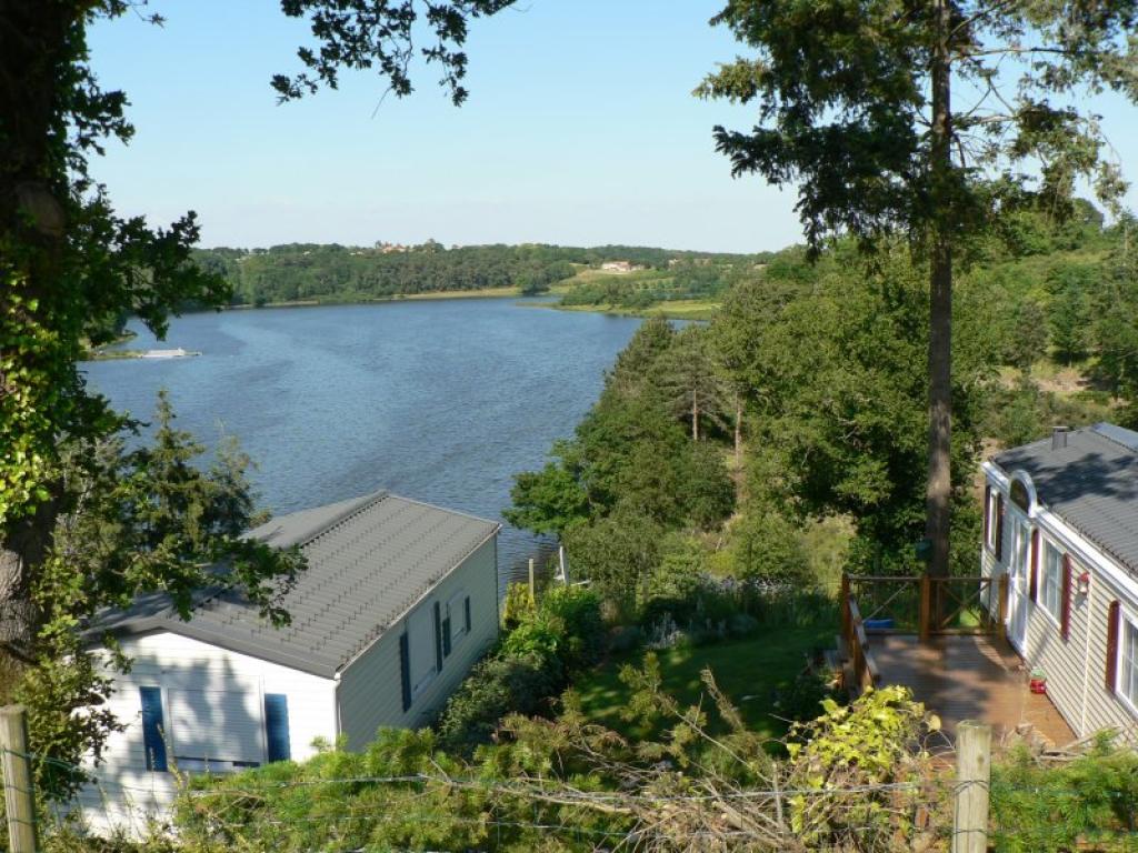 CAMPING du LAC DU JAUNAY