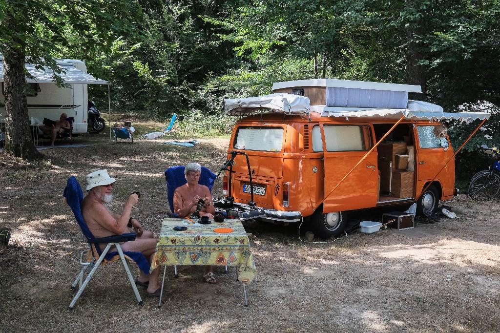 Camping Creuse Nature Naturiste****