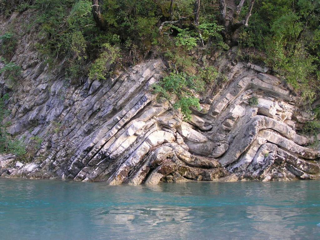 CAMPING DU PONT D'ESPENEL