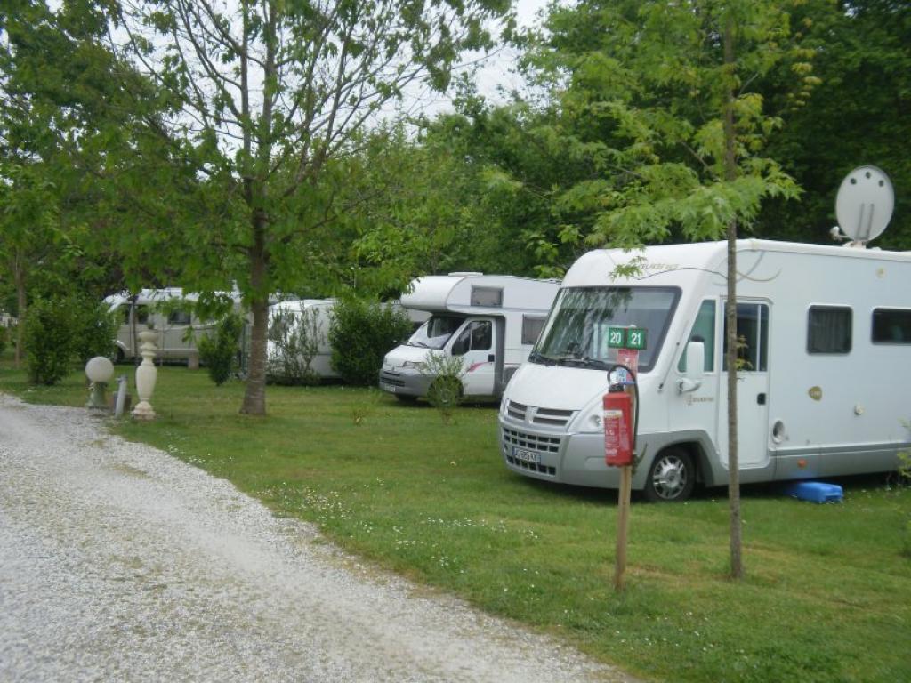 Camping L'Etang de Laubanère